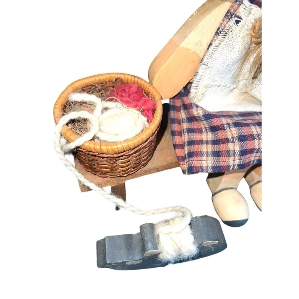 Wood Cat Decor